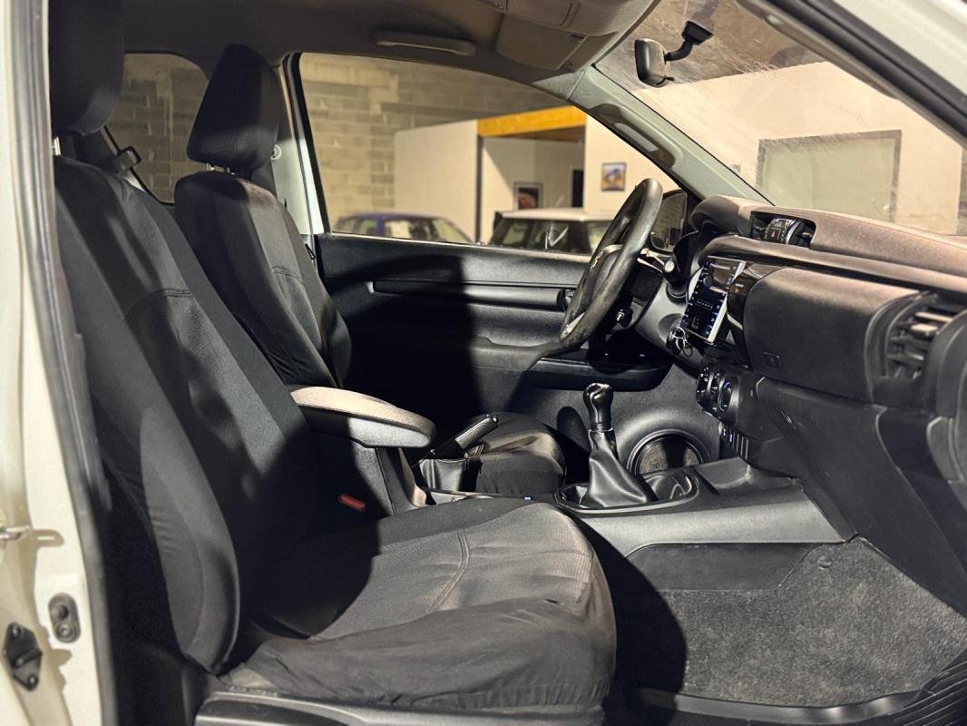Toyota Hilux - Photo 13