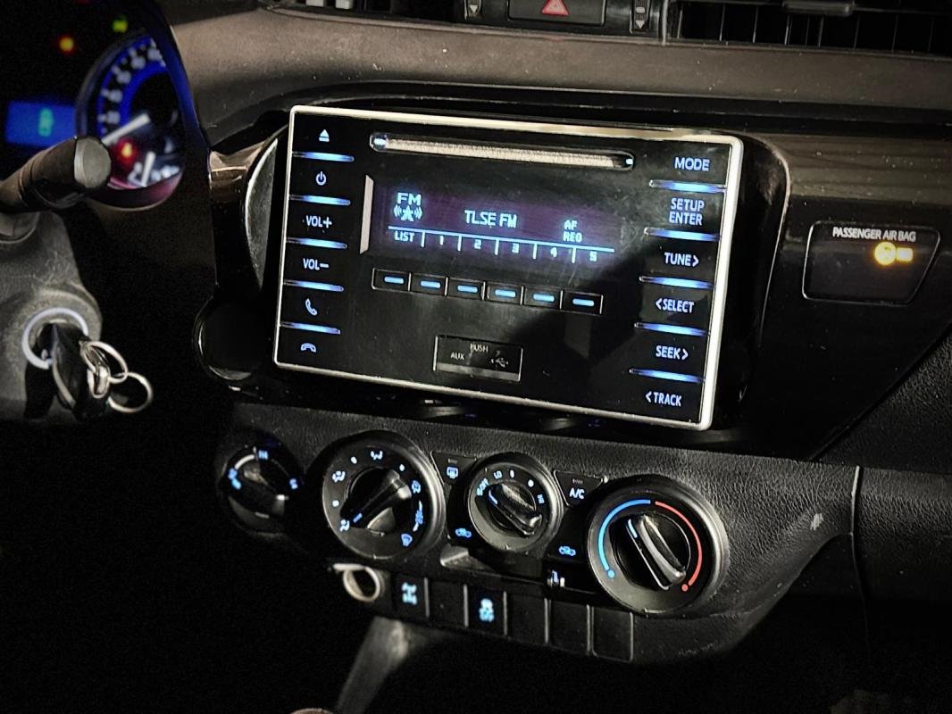 Toyota Hilux - Photo 19