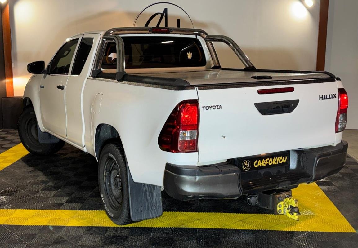 Toyota Hilux - Photo 5