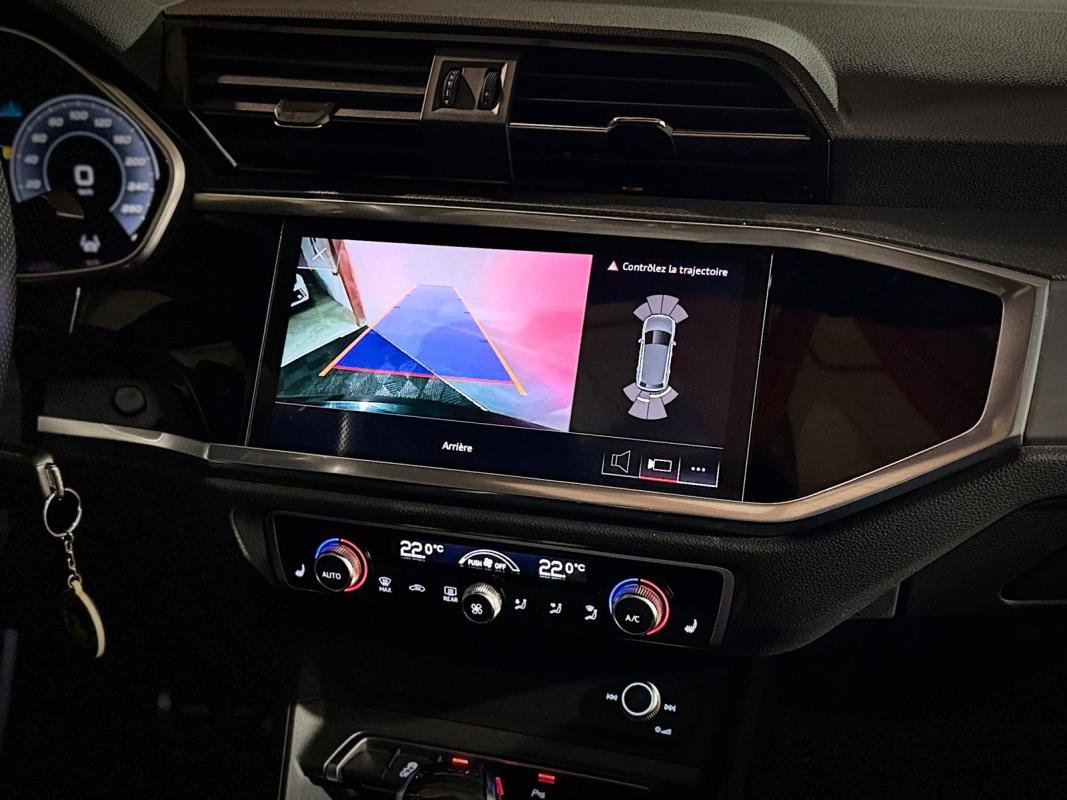 Audi Q3 - Photo 17