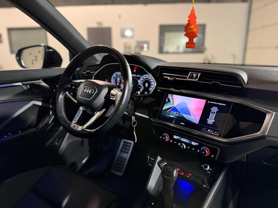 Audi Q3 - Photo 10