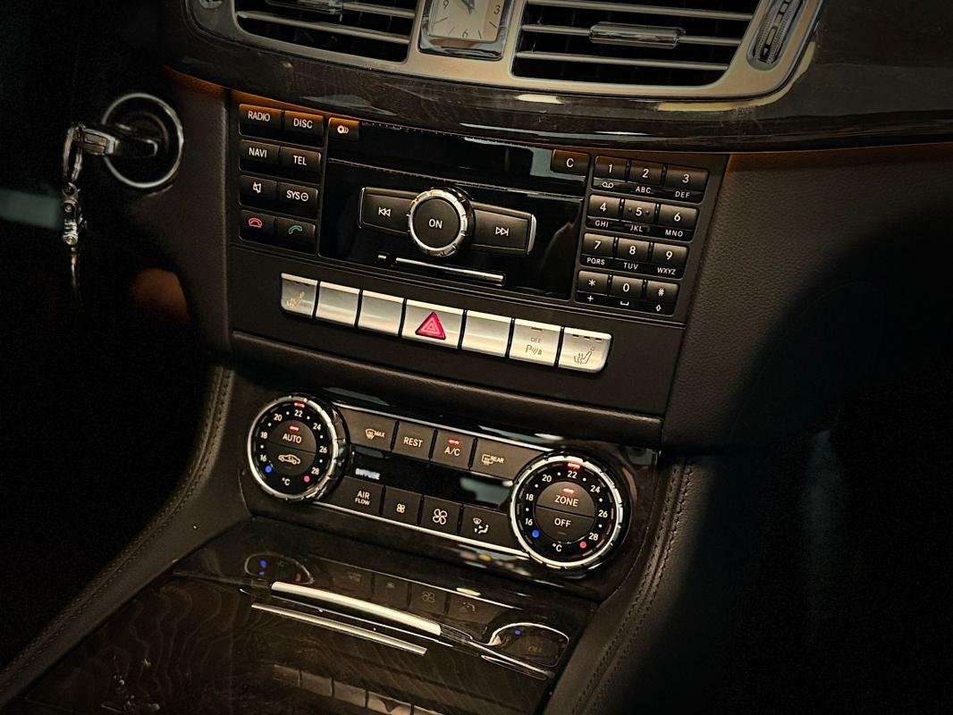Mercedes CLS 350 - Photo 16