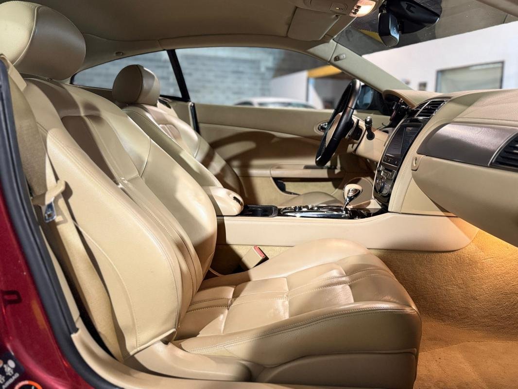 Jaguar XK - Photo 11