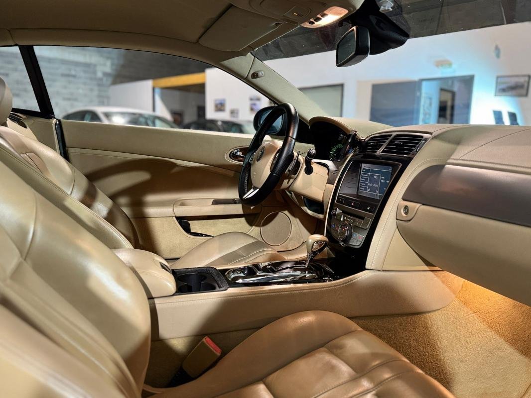 Jaguar XK - Photo 12