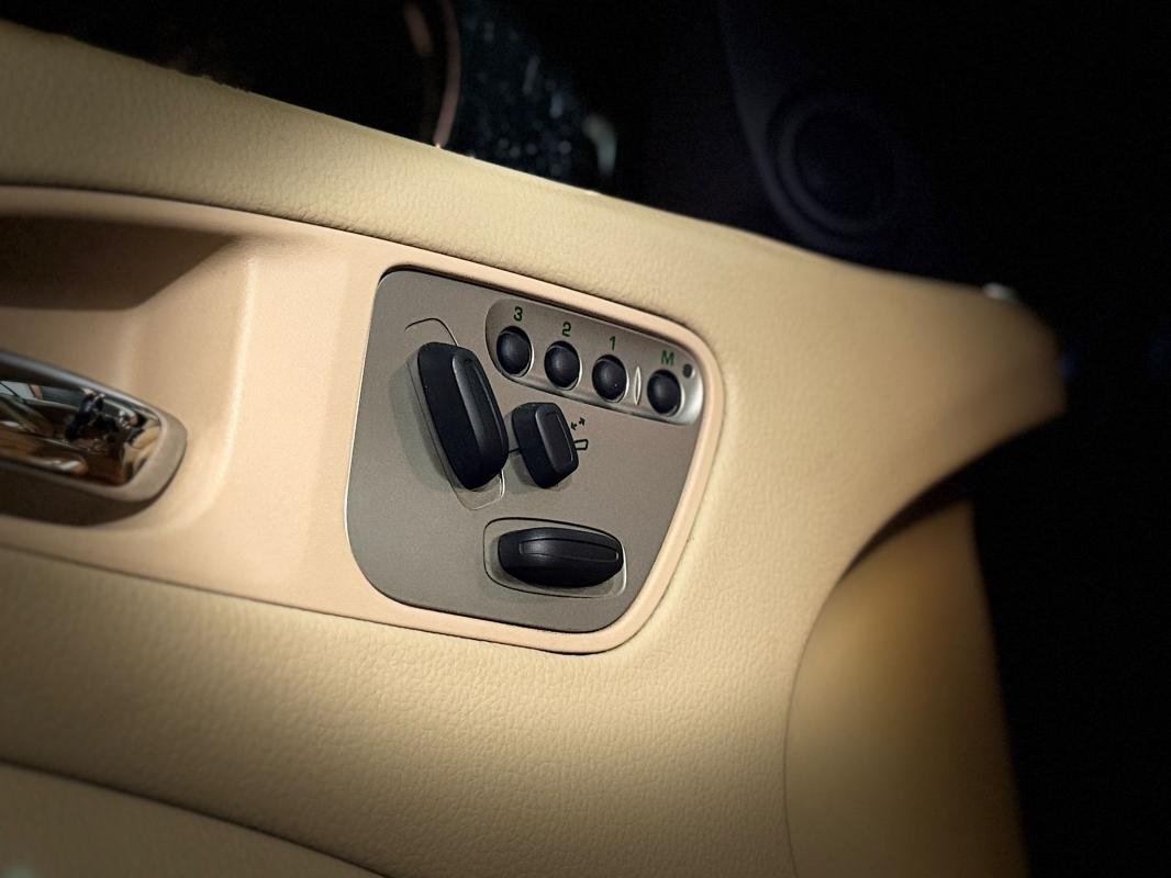 Jaguar XK - Photo 14