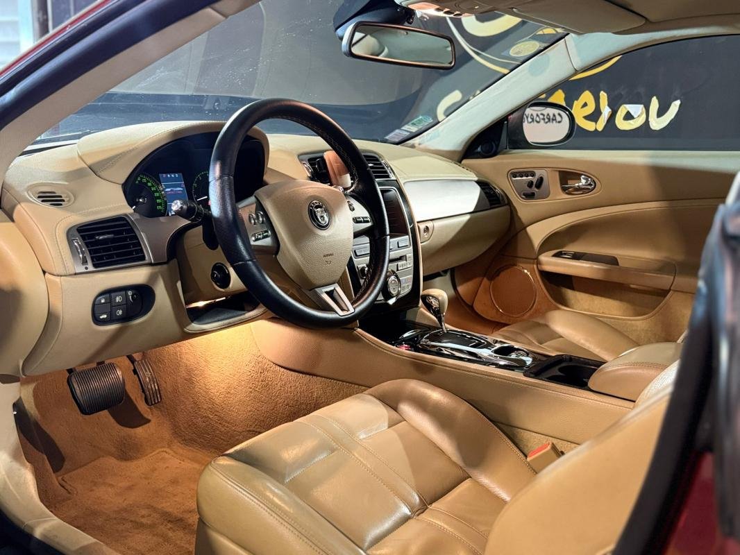 Jaguar XK - Photo 6