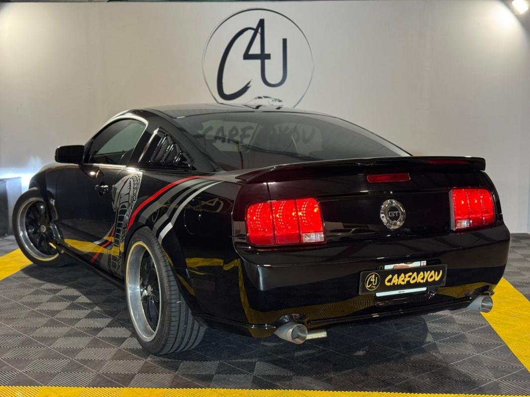 Ford Mustang - Photo 5