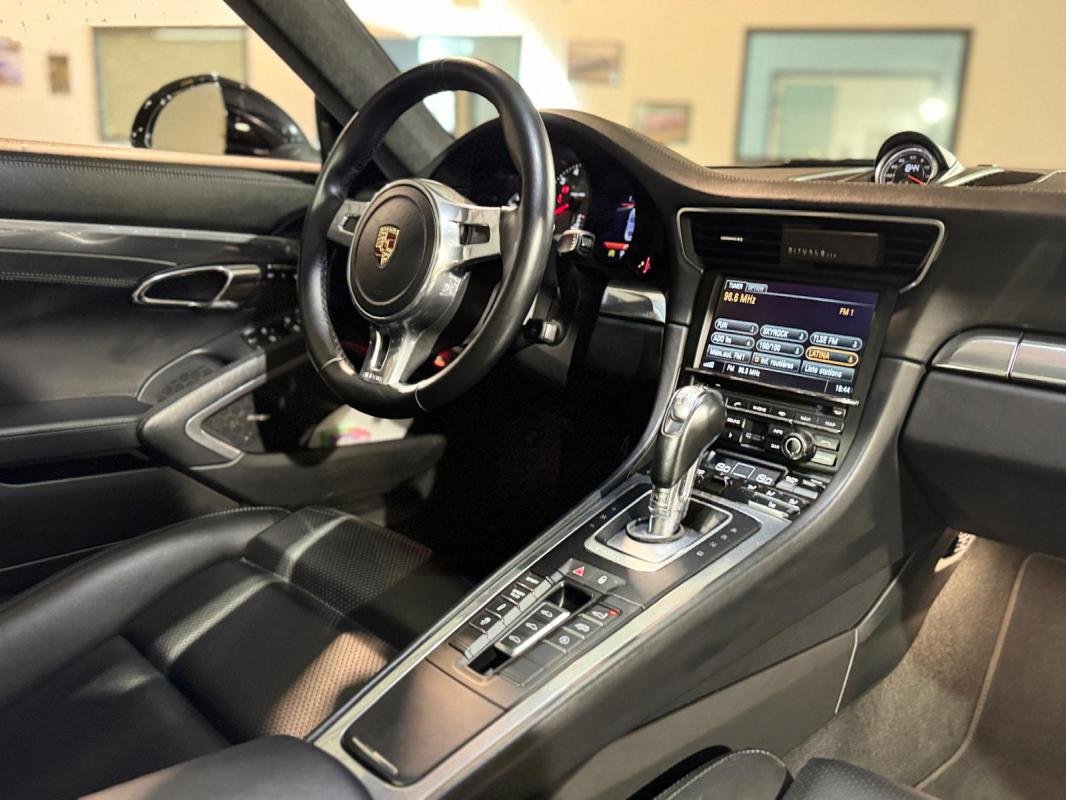Porsche 911 - Photo 12