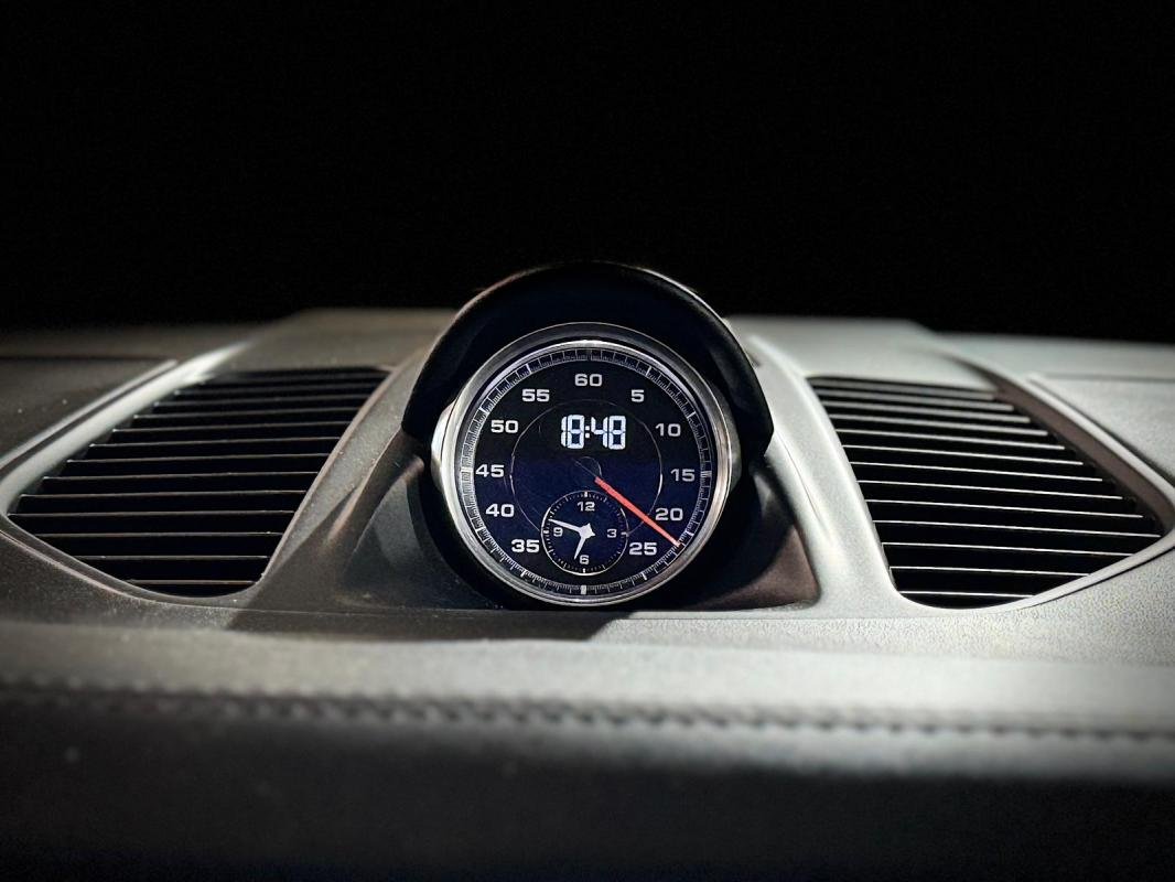 Porsche 911 - Photo 17