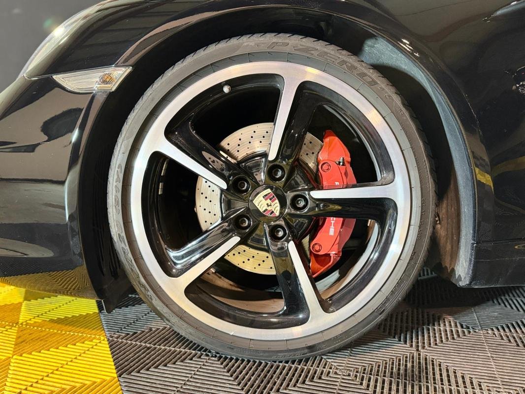 Porsche 911 - Photo 19