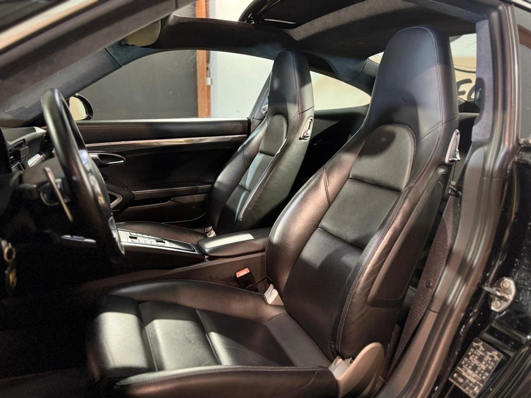 Porsche 911 - Photo 8