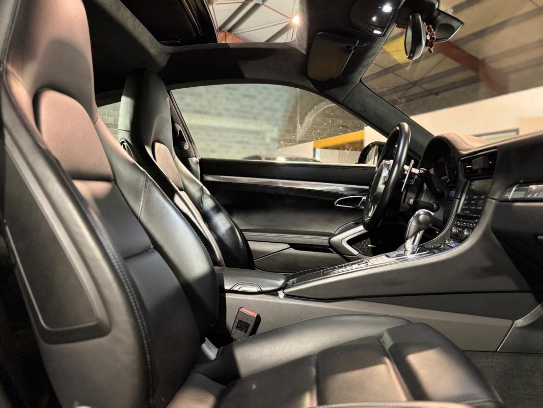 Porsche 911 - Photo 10