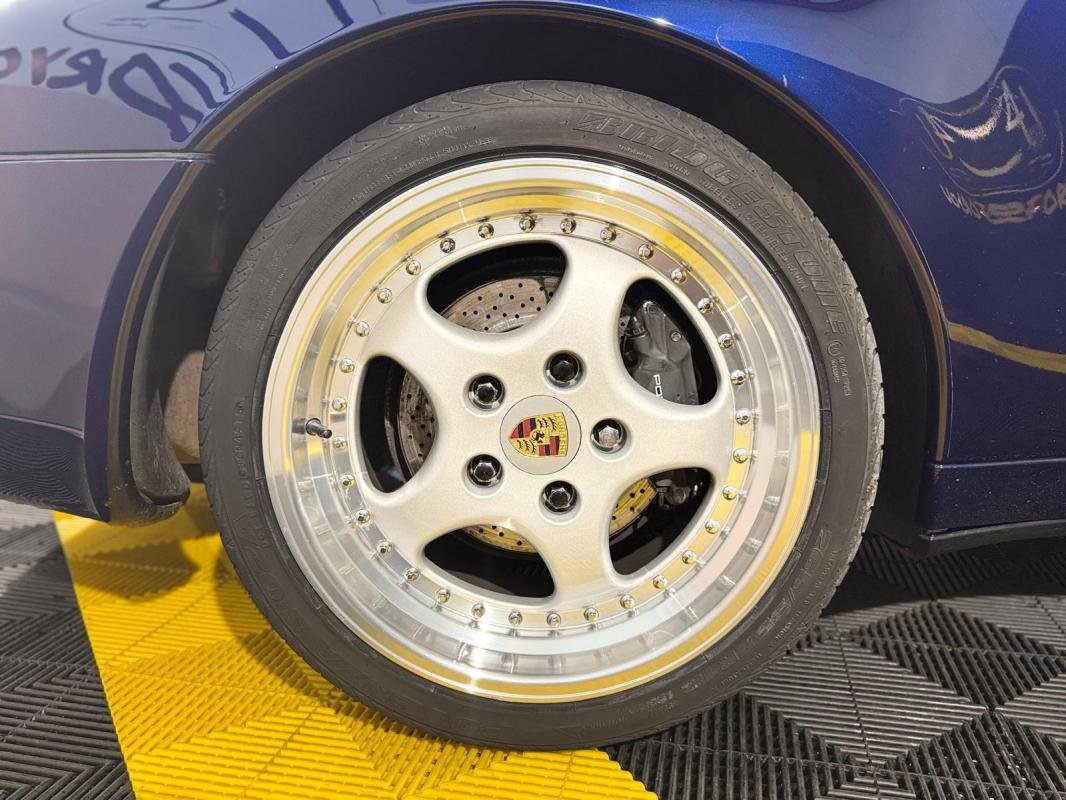 Porsche 911 - Photo 15