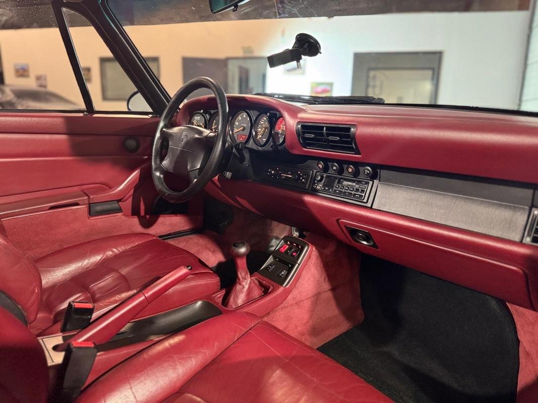 Porsche 911 - Photo 9