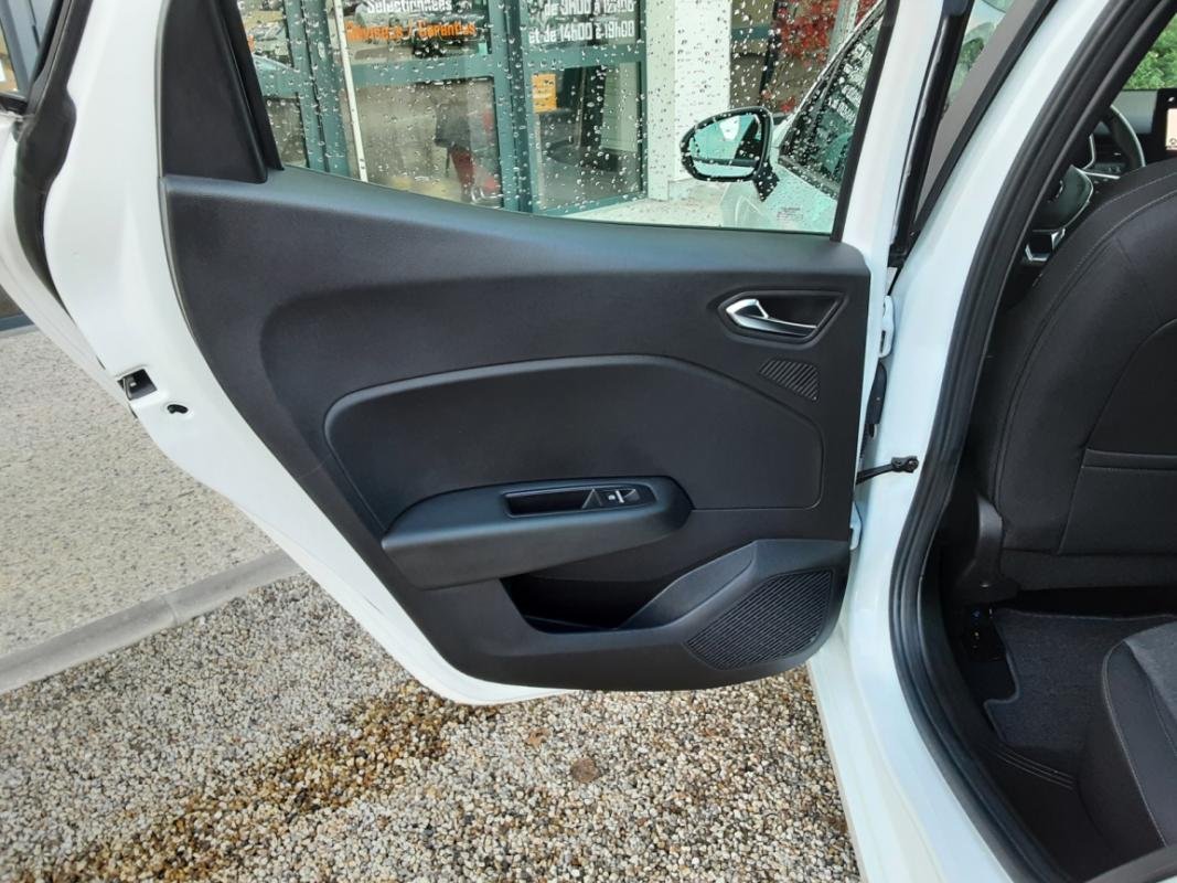Renault Clio - Photo 22