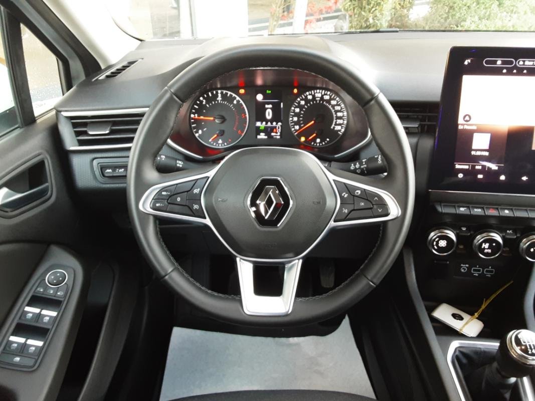 Renault Clio - Photo 30