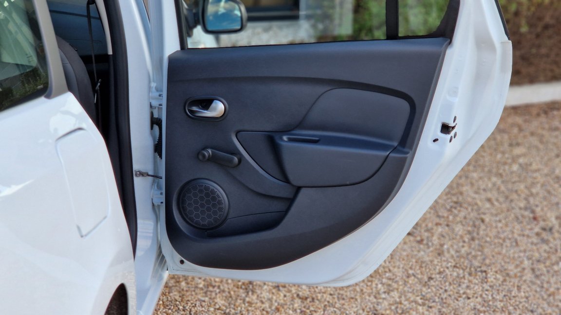 Dacia Logan - Photo 14