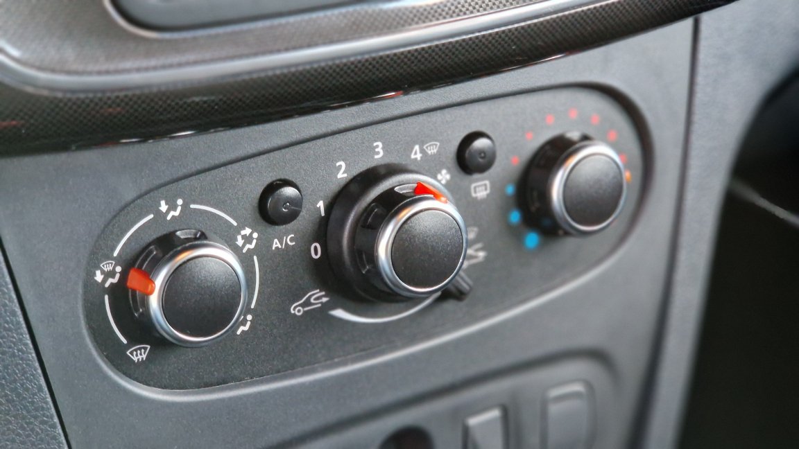 Dacia Logan - Photo 25