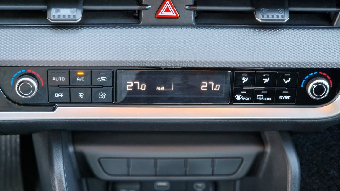 Kia Sportage - Photo 29