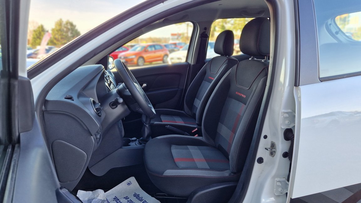 Dacia Sandero - Photo 17
