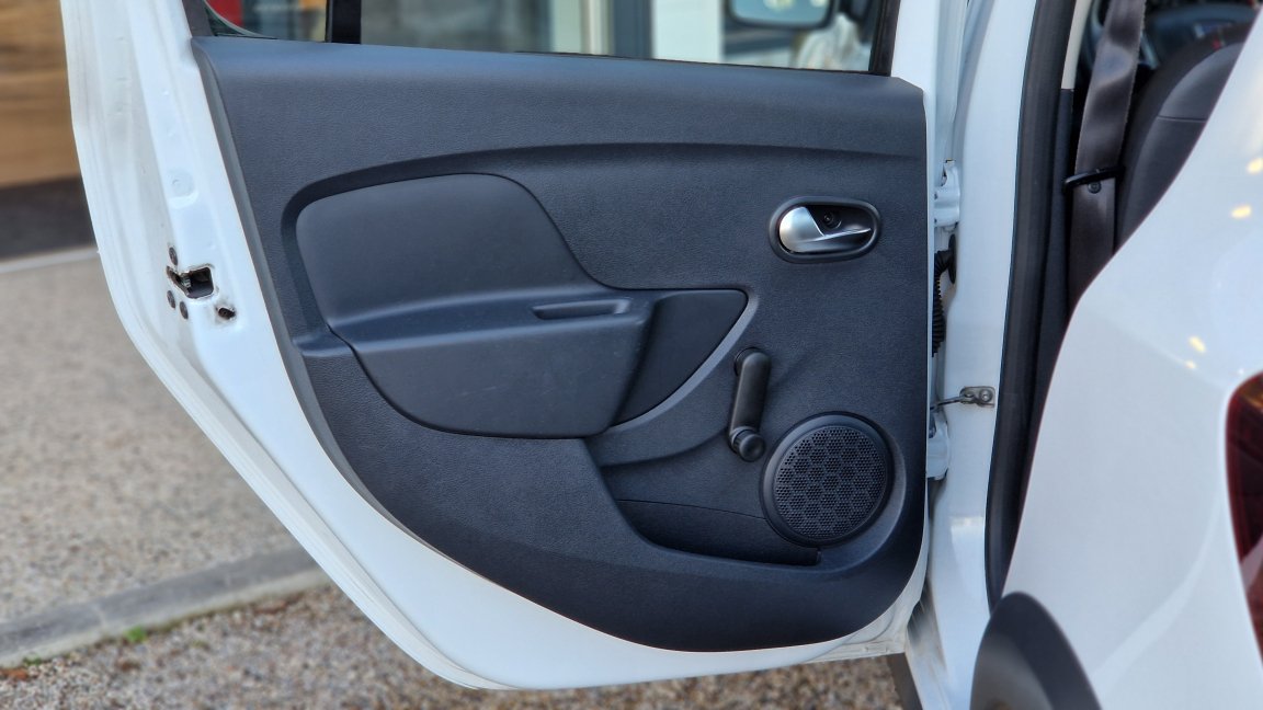 Dacia Sandero - Photo 18