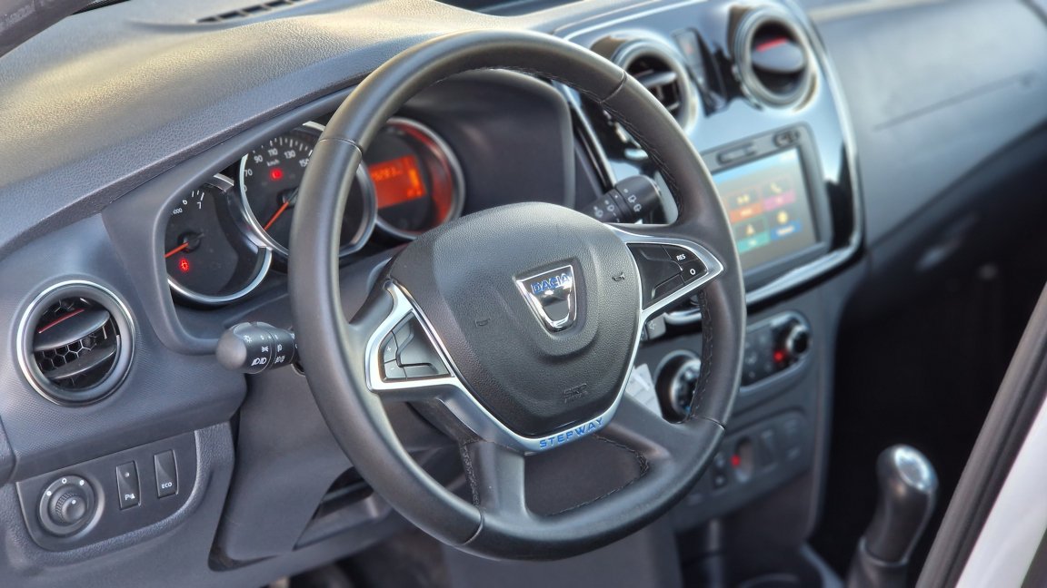 Dacia Sandero - Photo 25