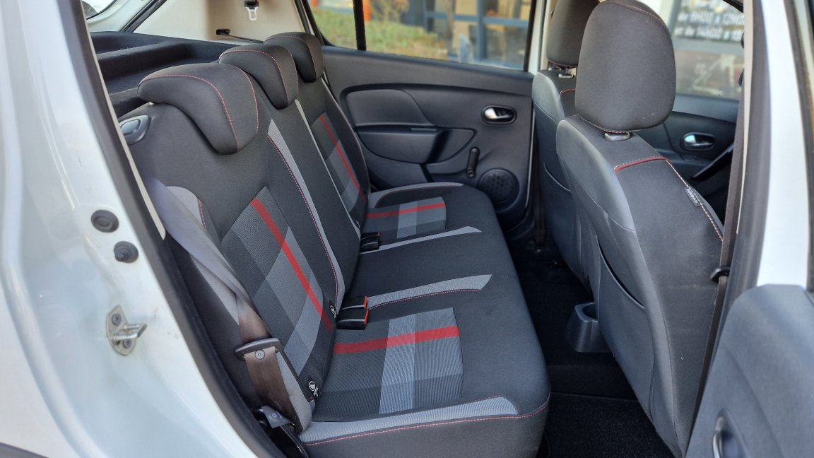 Dacia Sandero - Photo 30