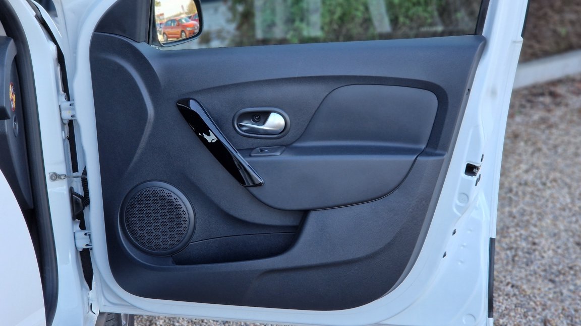 Dacia Sandero - Photo 48