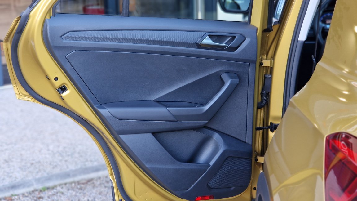 Volkswagen T-Roc - Photo 16