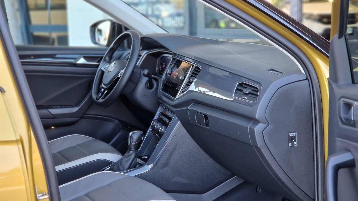 Volkswagen T-Roc - Photo 19