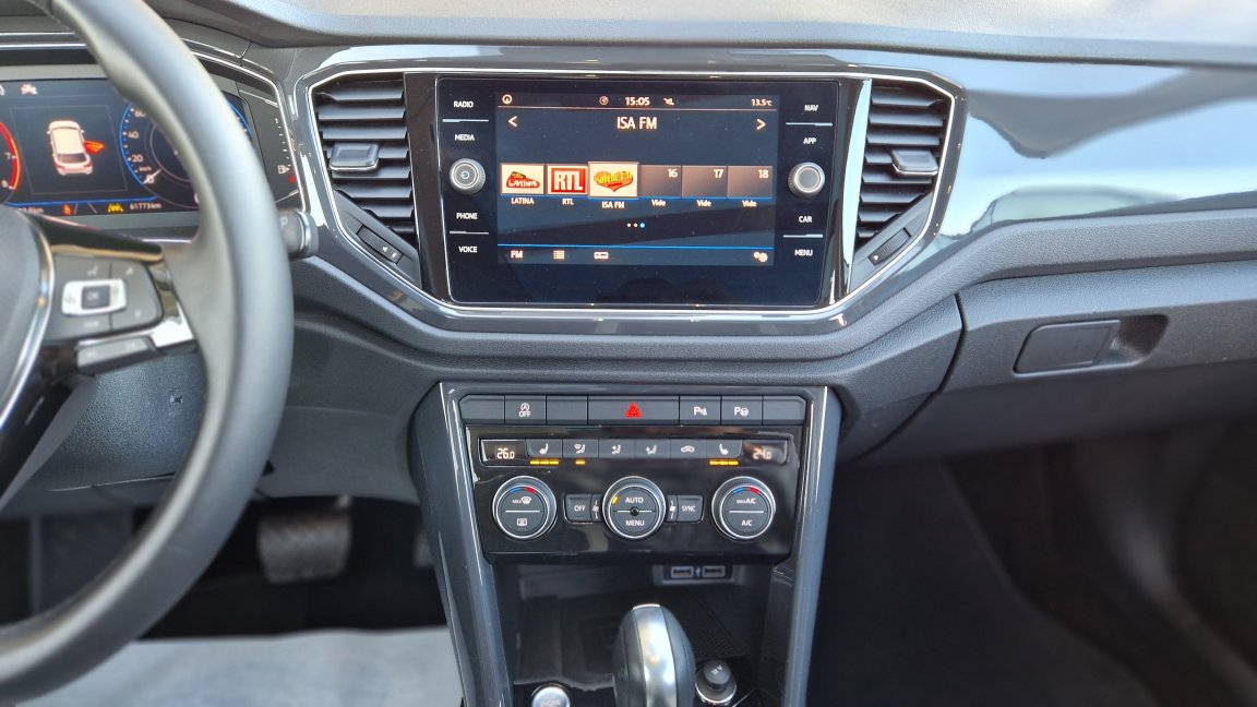Volkswagen T-Roc - Photo 22
