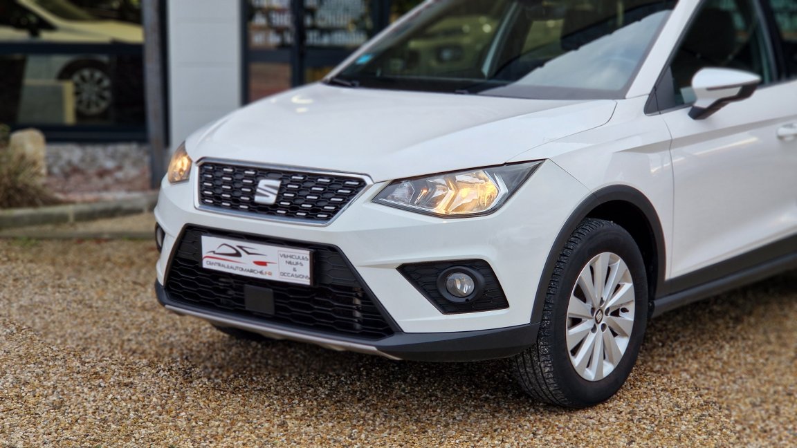 Seat Arona - Photo 2