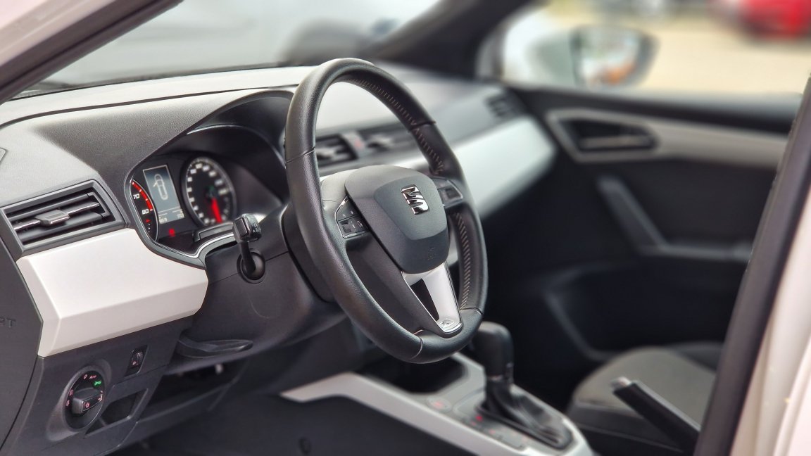 Seat Arona - Photo 8
