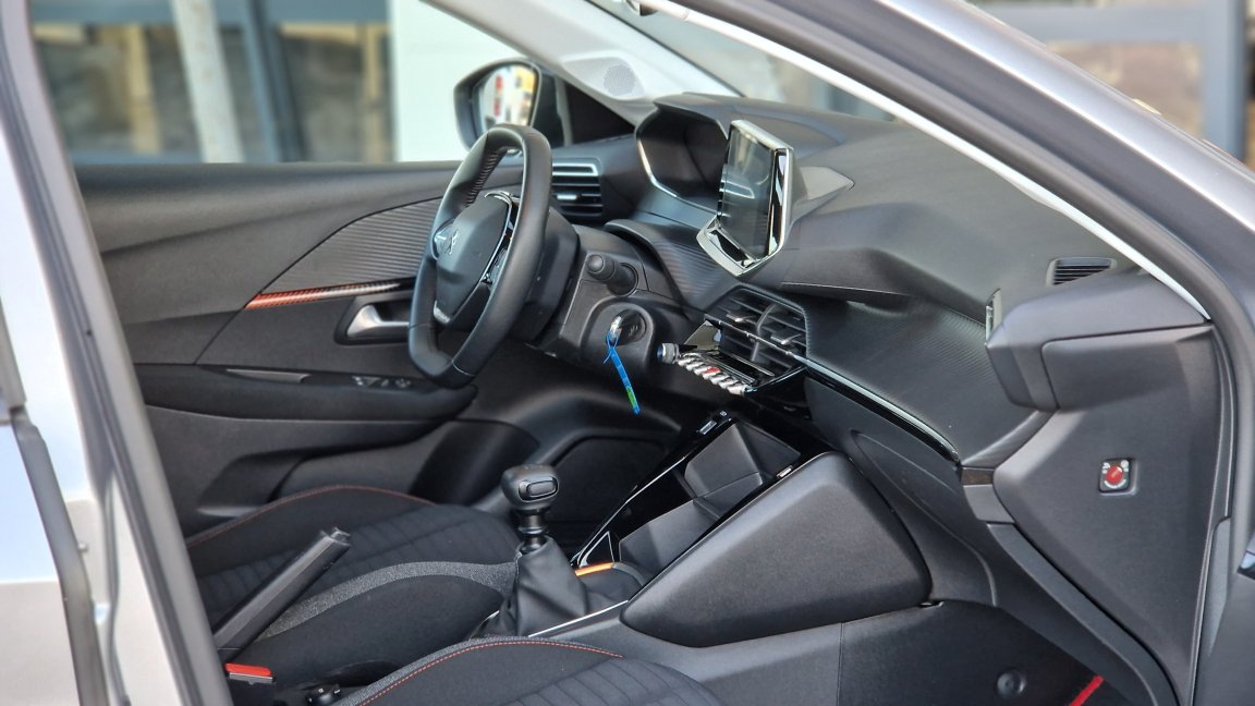 Peugeot 208 - Photo 20