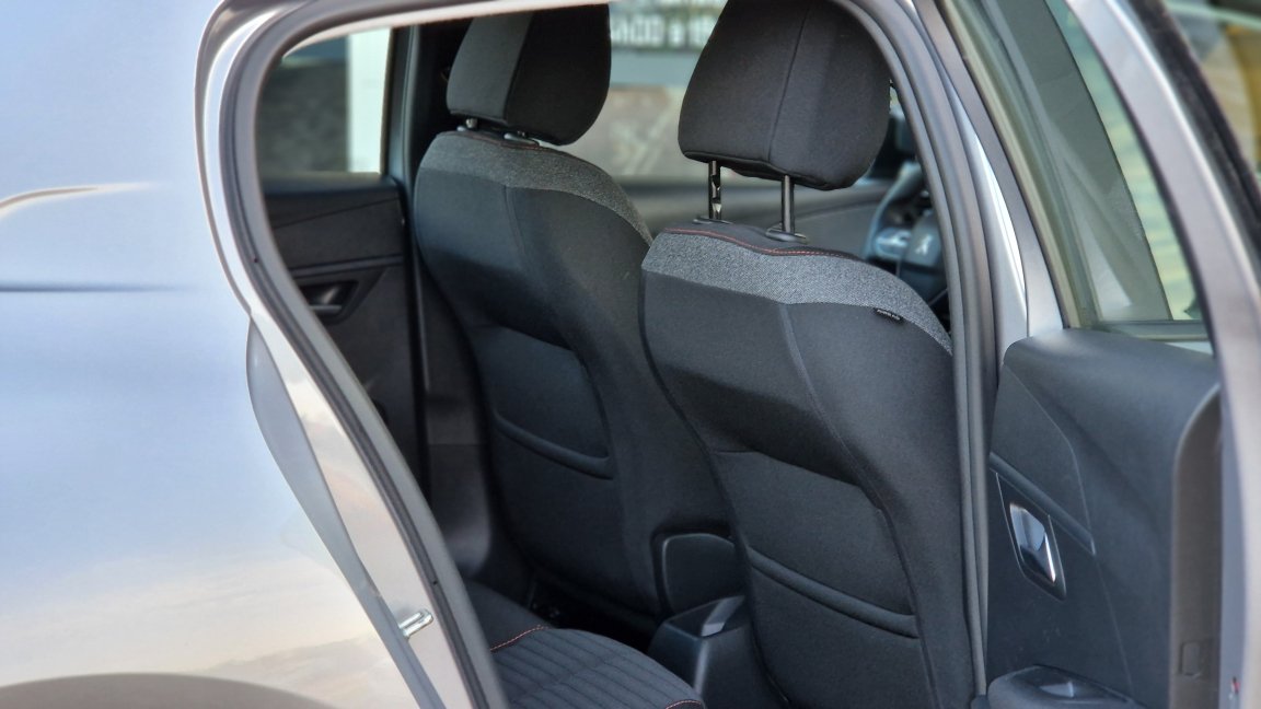 Peugeot 208 - Photo 21