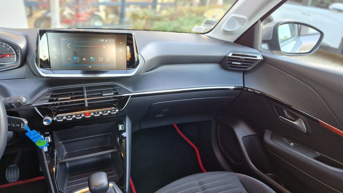 Peugeot 208 - Photo 23