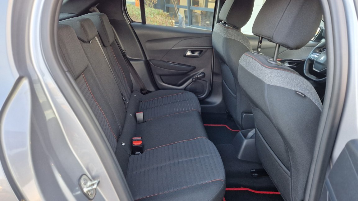 Peugeot 208 - Photo 27