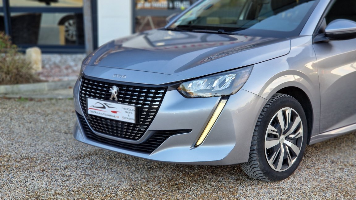 Peugeot 208 - Photo 3