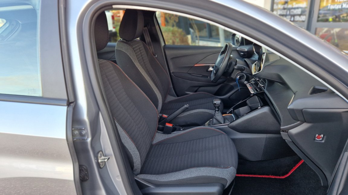 Peugeot 208 - Photo 32