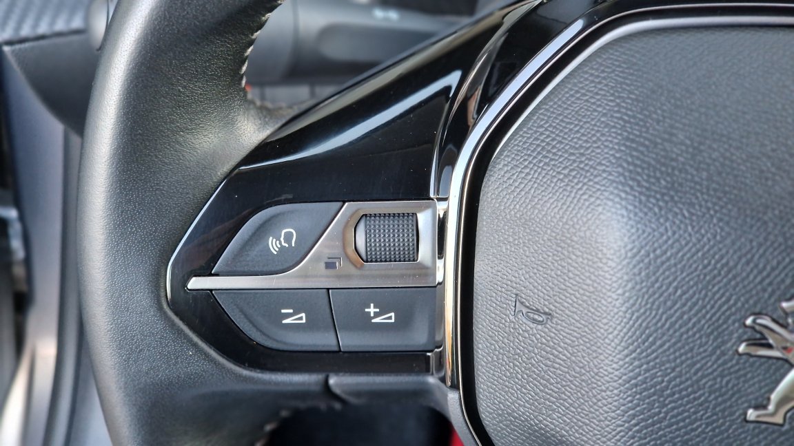 Peugeot 208 - Photo 46