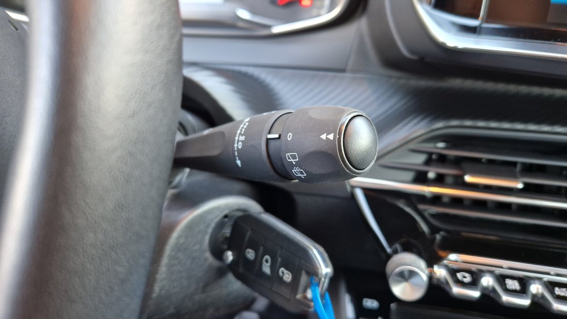 Peugeot 208 - Photo 48