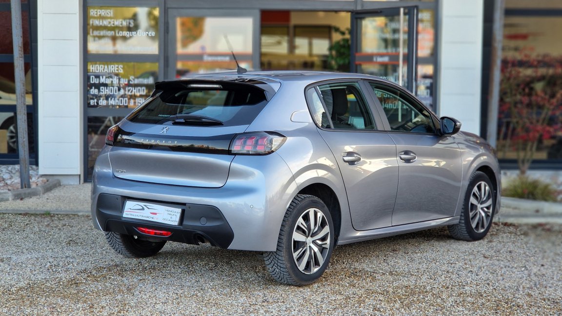 Peugeot 208 - Photo 9
