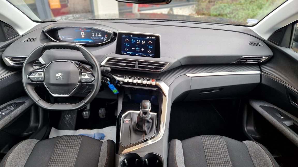 Peugeot 3008 - Photo 32