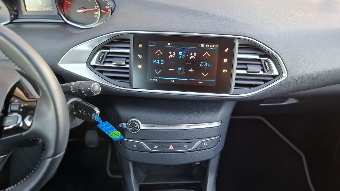 Peugeot 308 - Photo 24