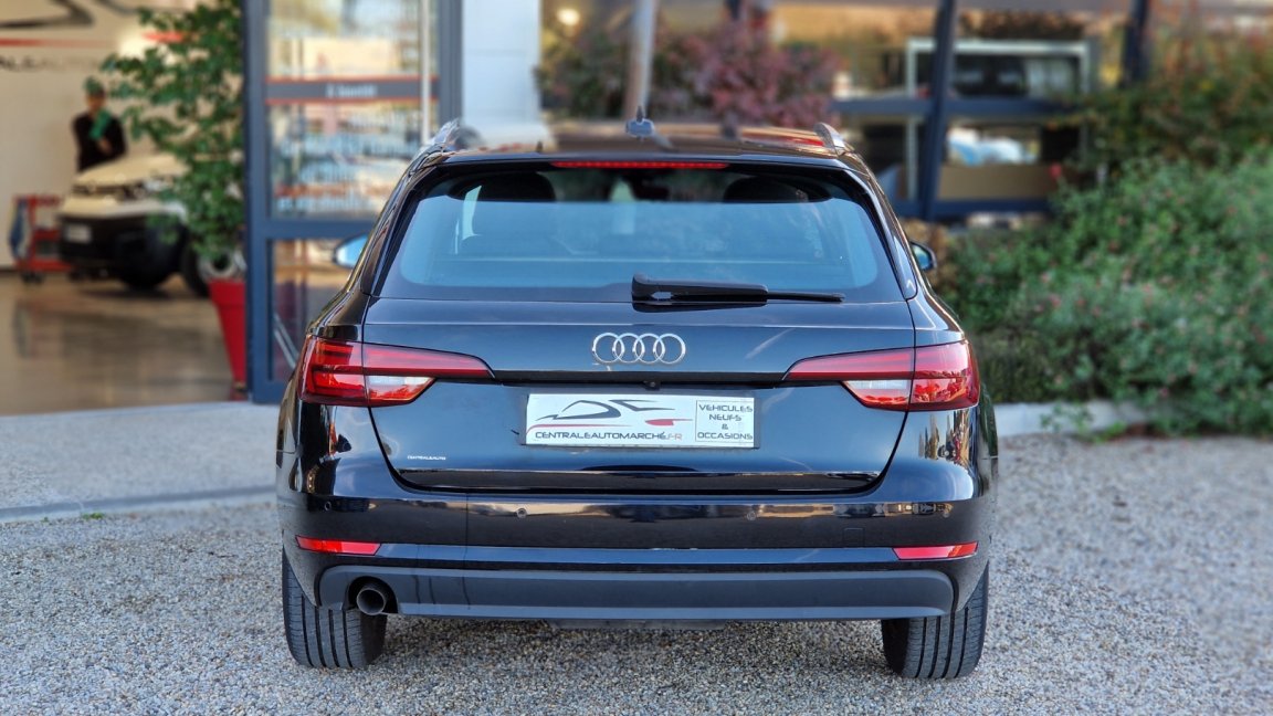 Audi A4 Avant - Photo 16
