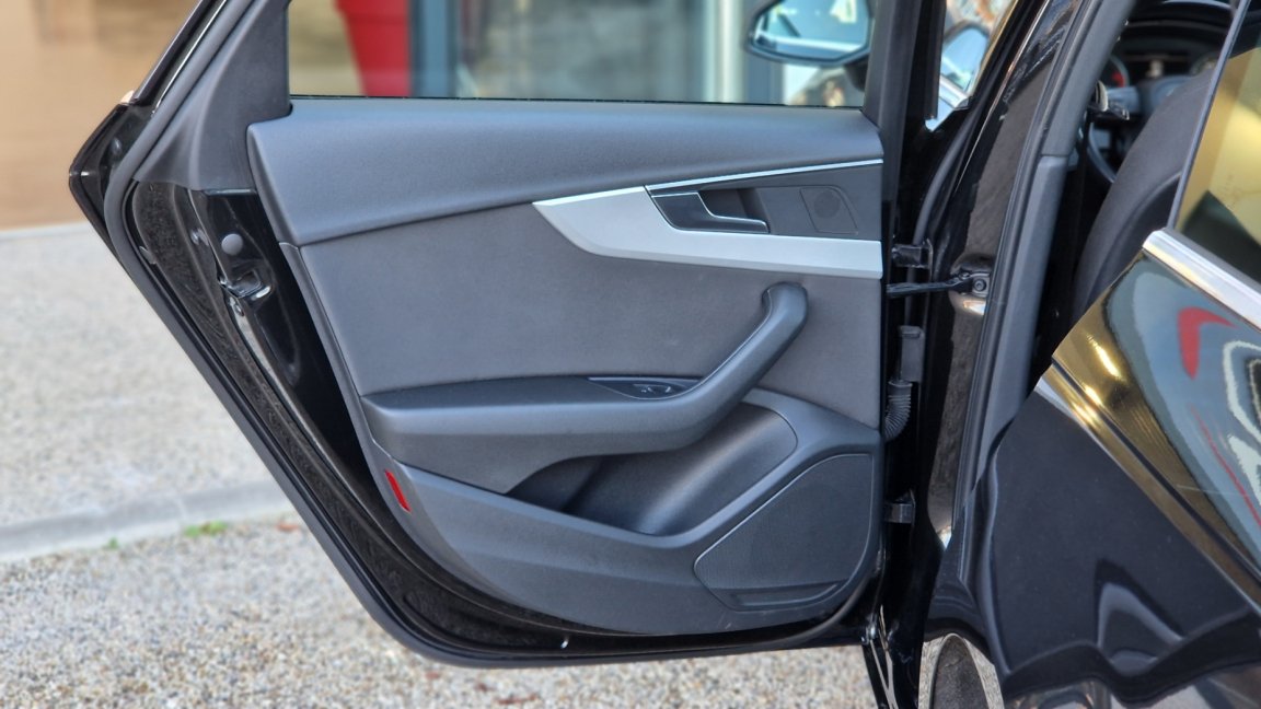 Audi A4 Avant - Photo 23