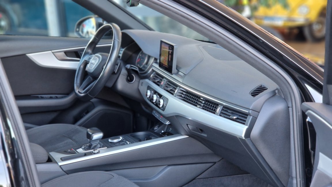 Audi A4 Avant - Photo 40