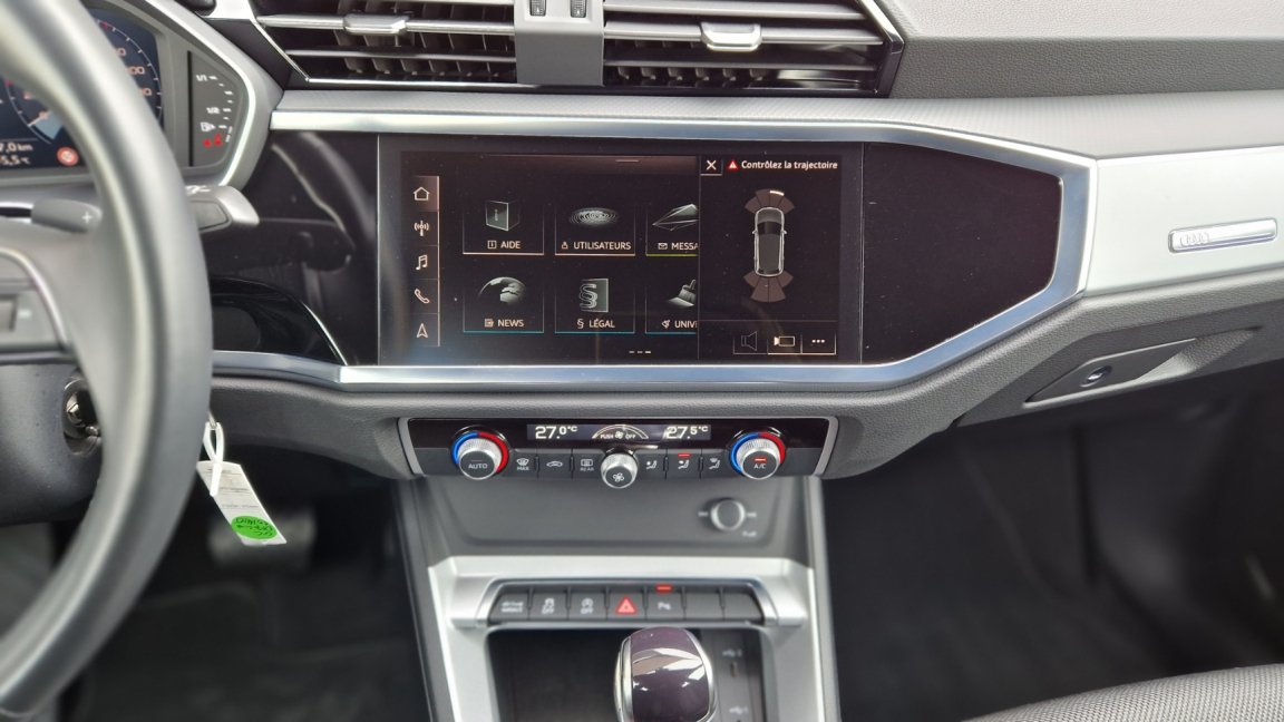 Audi Q3 - Photo 13
