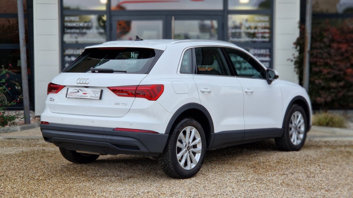 Audi Q3 - Photo 31