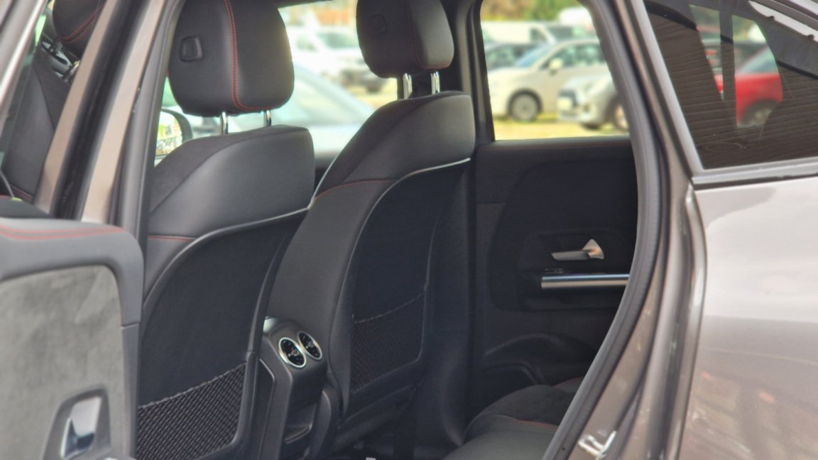 Mercedes Gla - Photo 22